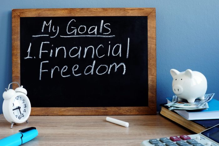 How to Achieve Financial Freedom: 5 Principles for Building Wealth