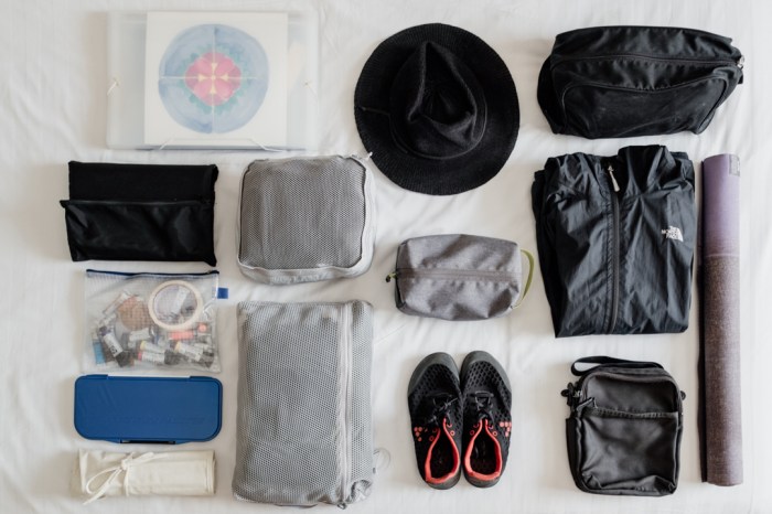 Suitcase pack business packing tips insider way skye gould Suitcase pack business packing tips insider way skye gould