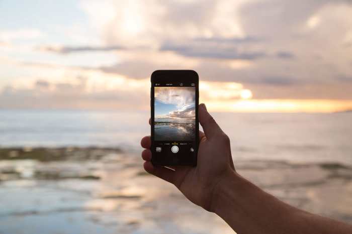 How to Take Better Photos with Your Smartphone: 20 Tips and Tricks