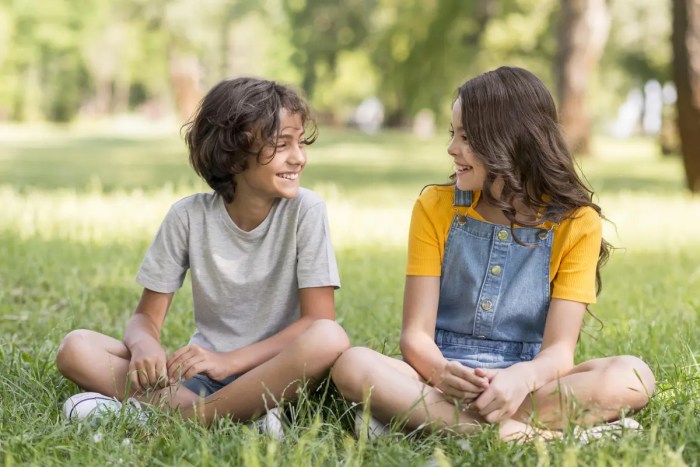 How to Deal with Sibling Rivalry: 5 Strategies for Peaceful Sibling Relationships