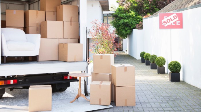 How to Unpack After a Move: 8 Tips for Getting Organized Quickly
